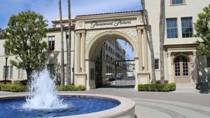 Trump admin signals support for Paramount bid as Warner Bros. considers sale