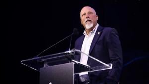 Chip Roy calls for full pause on all U.S. immigration